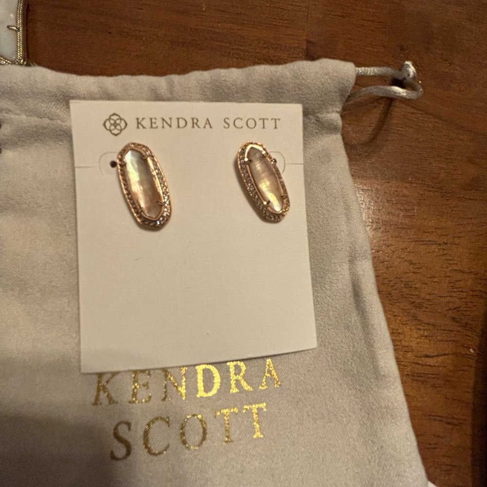 Kendra Scott Aston earrings
